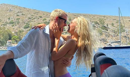 FOTO Slavni nogometaš ostavio suprugu zbog čudnih sklonosti