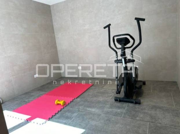 FOTO Stan u srcu Varaždina ima bazen, jacuzzi i saunu! Cijena će mnoge iznenaditi...