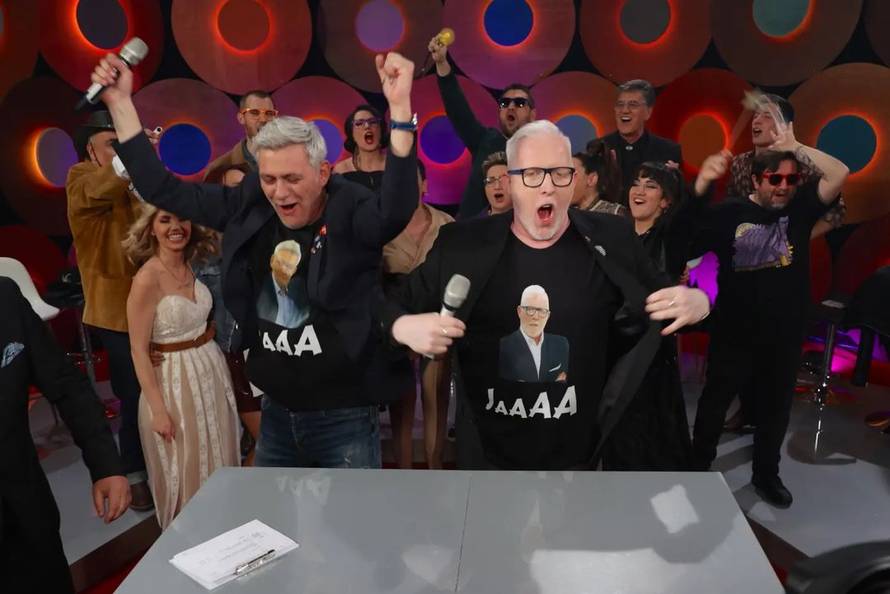 Rasplesani ljubavni duo: Marko Petrić i Tina Walme kao Michael Jackson i Naomi Campbell...