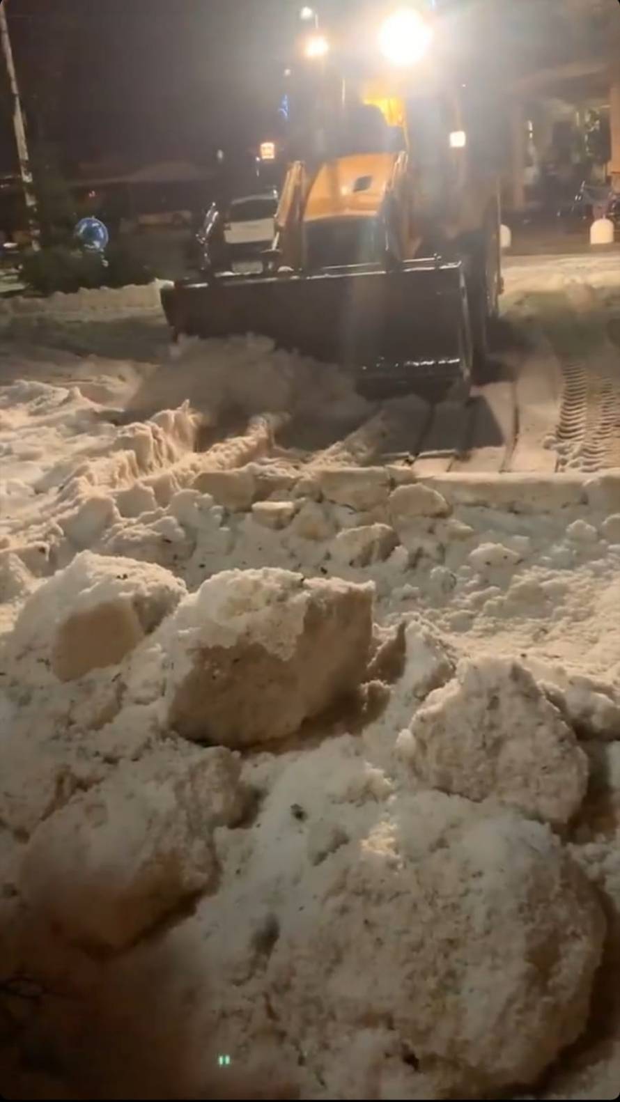 Tuča je pogodila Jadran: 'Aute smo morali izvlačiti bagerima'