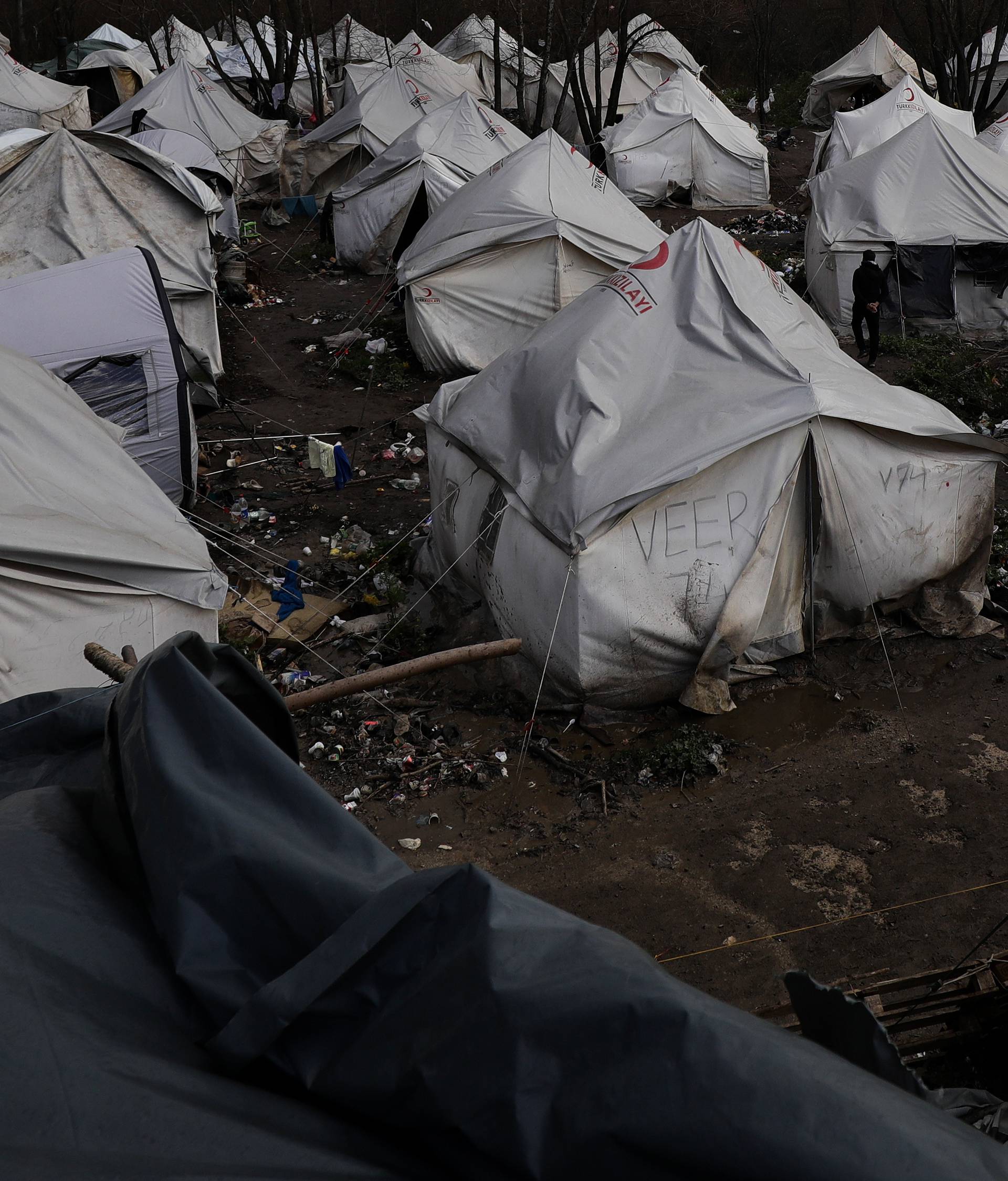 Žele preživjeti igru: 'Sudbine svih nas u rukama su AliBabe'