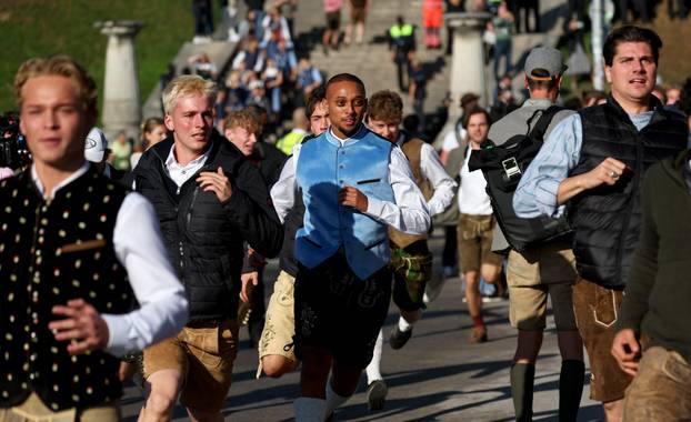 Otvoren 191. Oktoberfest u Muenchenu