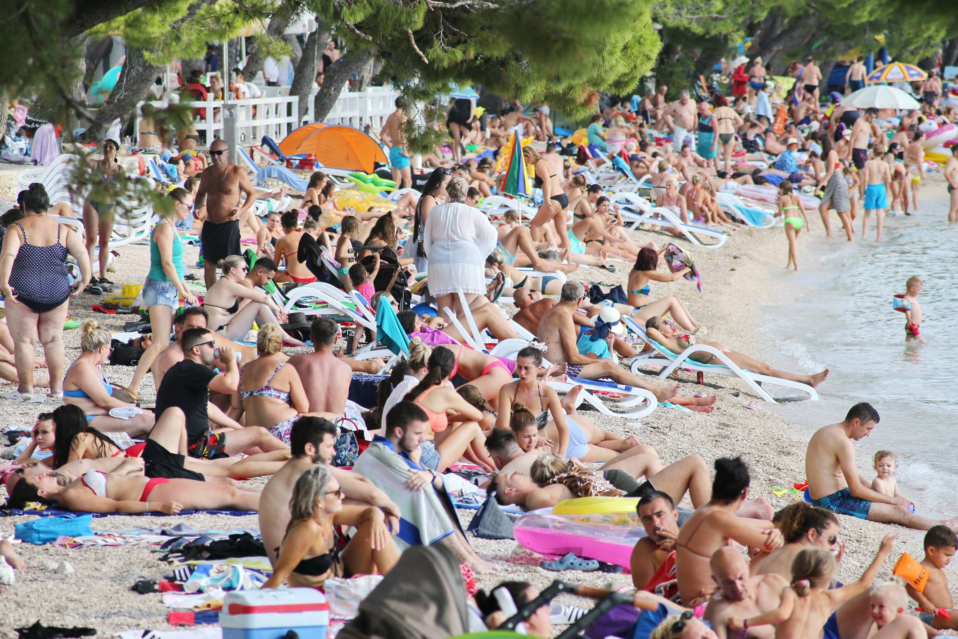 Makarska turisti_150820_7