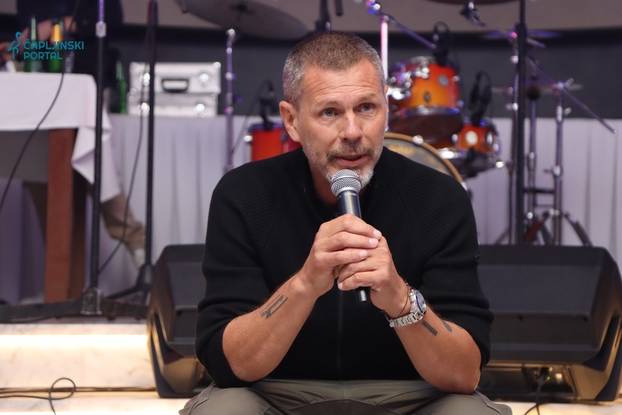 FOTO Dinamo održao Plavu noć u Hercegovini, Bobanu ovacije: 'Ne trebam vam ja da ga volite'