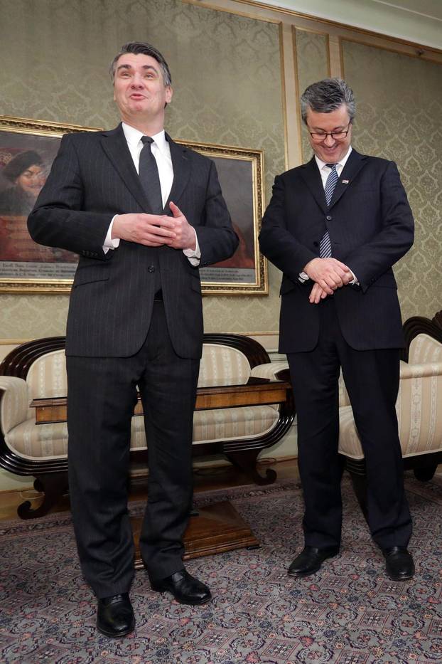 ARHIVA: 2016. Zagreb: Primopredaja vlasti izme?u Milanovi?a i Oreškovi?a u Banskim dvorima 