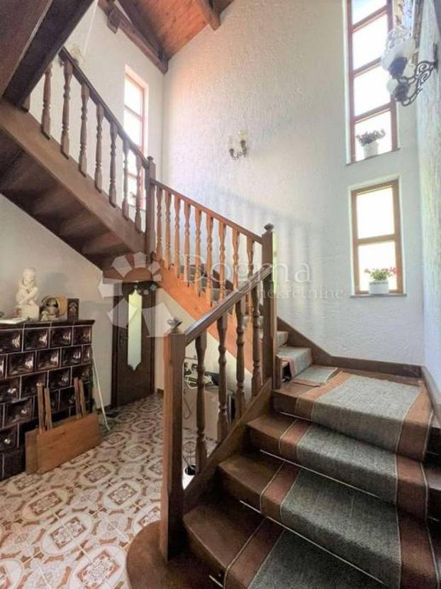 FOTO Kao iz starog romantičnog filma: Pogledajte ovu bajkovitu rustikalnu vilu u Labinu