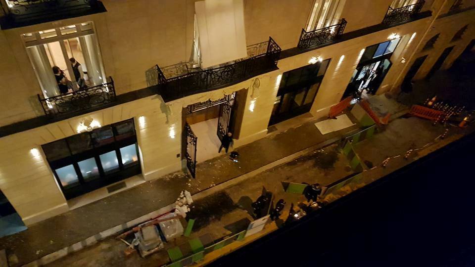 A general view of the scene after axe-wielding robbers stole jewelry at the Ritz Paris hotel in Paris