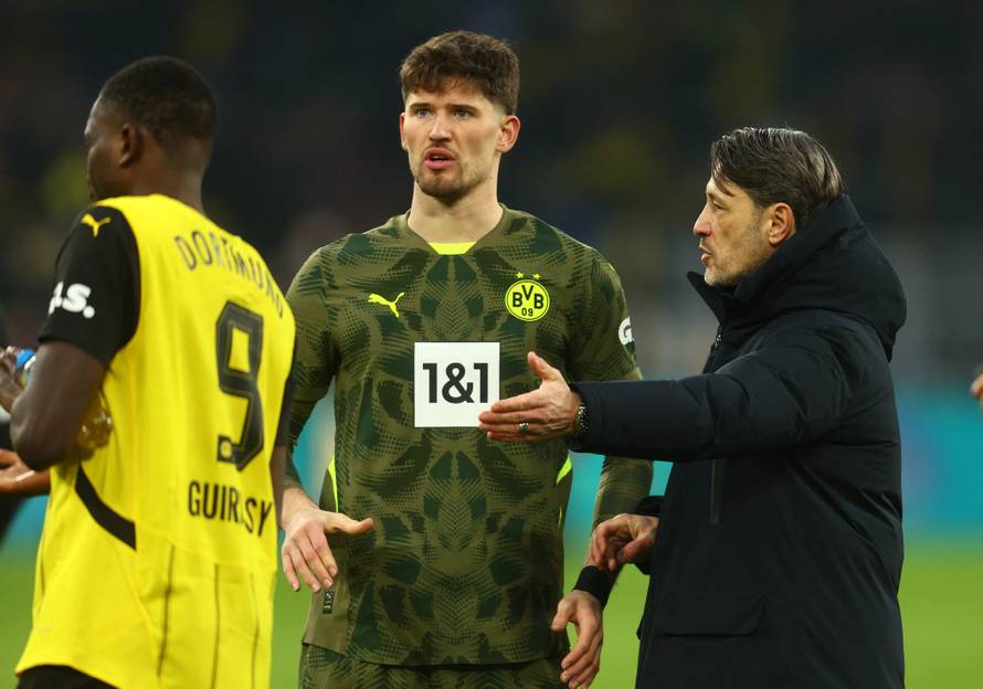 Bundesliga - Borussia Dortmund v VfB Stuttgart