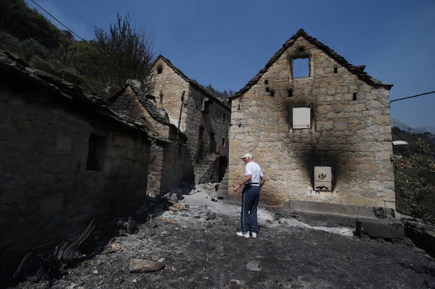 Piloti kanadera: Ovo je majka svih požara, to još nismo vidjeli