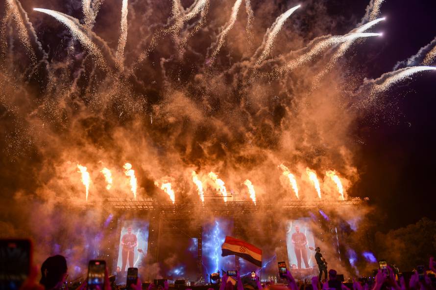 Veliki koncert Marka Perkovića Thompsona u Sinju