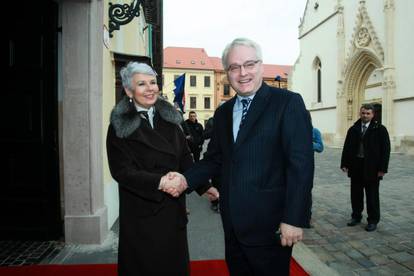 Kosor i Josipović smjenjuju  načelnika stožera HV-a Lucića