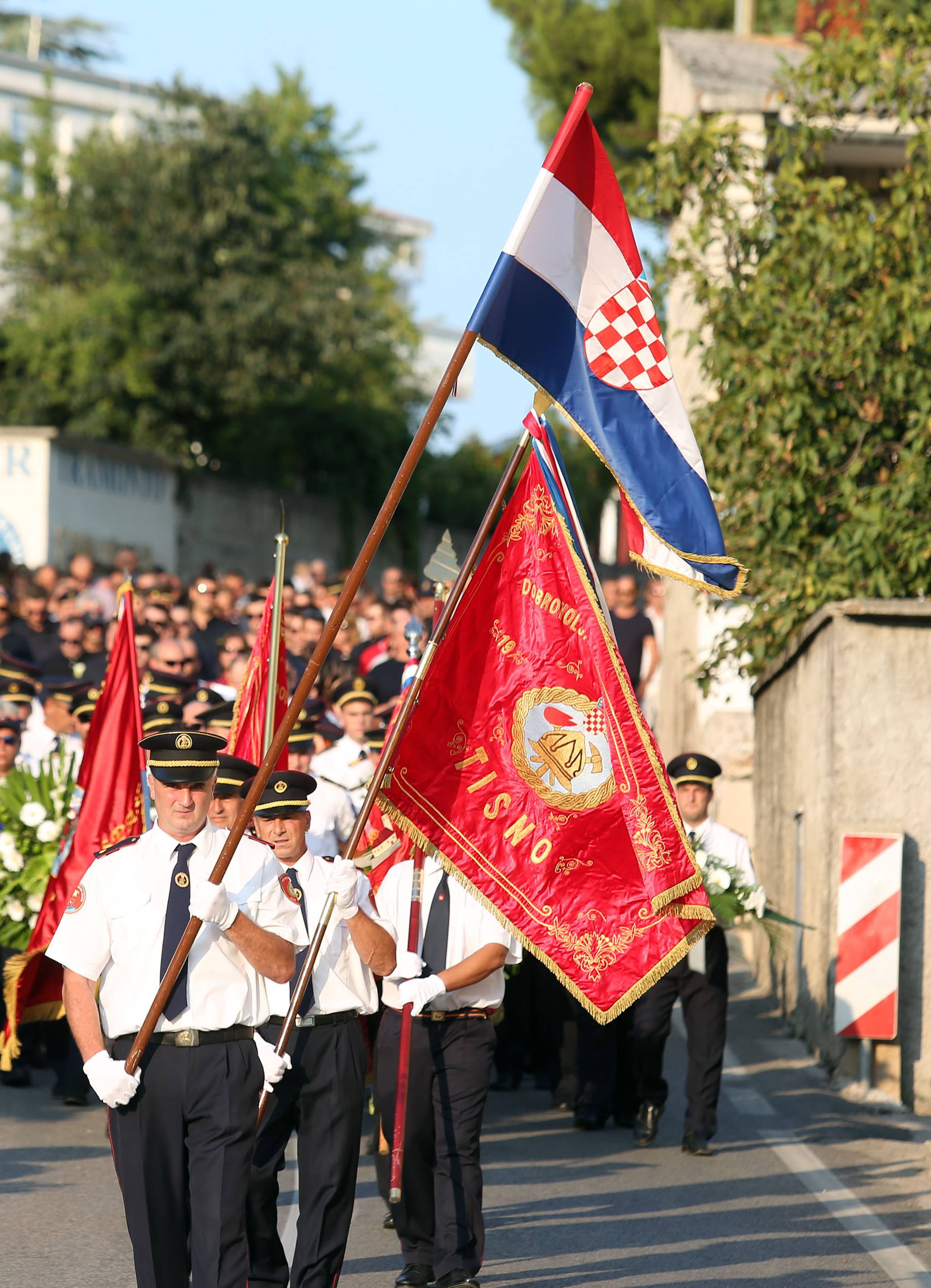 Održan 11. Mimohod sjećanja za pet vatrogasaca iz Tisnog