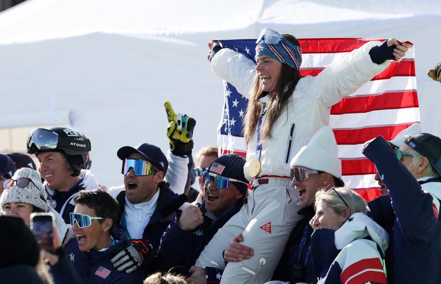 Alpine Skiing - Women's Downhill Victory Ceremony
