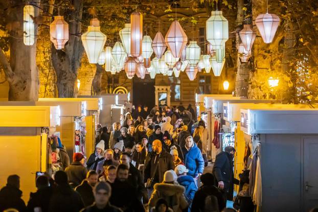 Zagreb: Ugođaj na Zagrebačkom Adventu