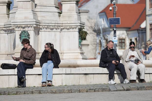 Zagreb: Sunčana nedjelja u centru grada