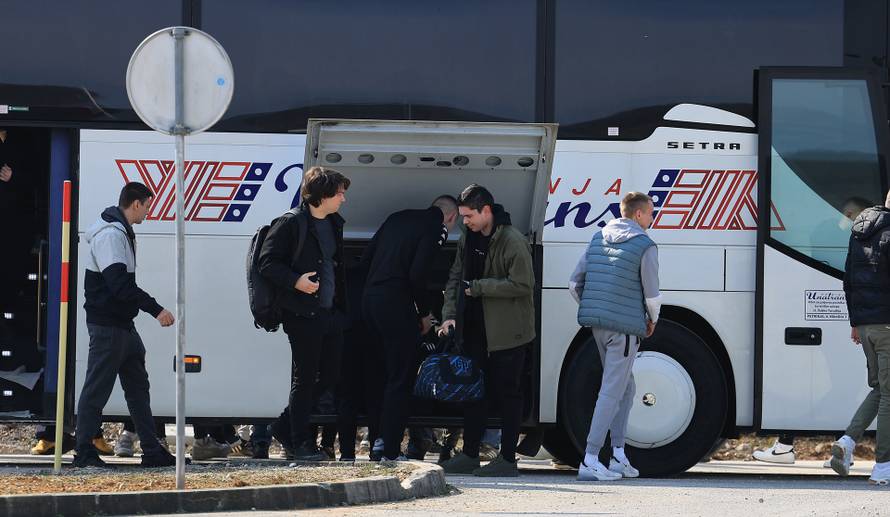 Ministar Anušić i general Kundid na prvom danu TVO-a na Slunju