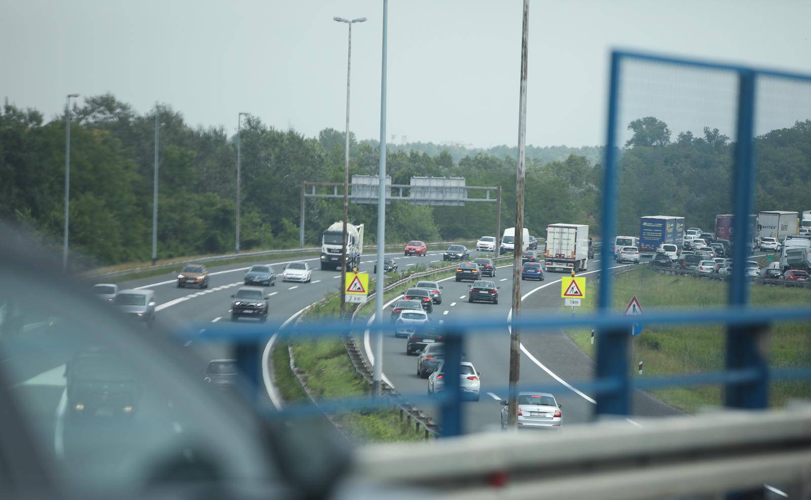 Zagreb: Počele su gužve na prometnicama prema Jadranu