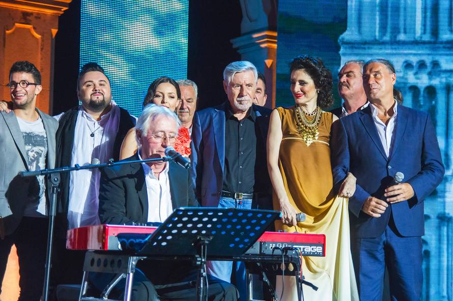 Voljela narodne, s 18 operirala nos, otac joj nije znao za slavu