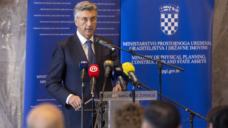 VIDEO Plenković iz Đakova: Plaće su porasle više od 100%, mirovine idu na 800 eura...