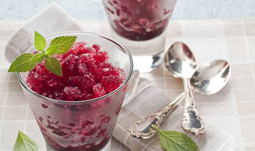 Granita - ljetno osvježenje od voća  i svježeg začinskog bilja