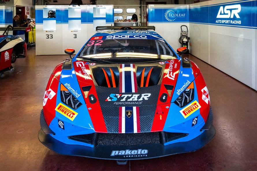Posjetili smo kultni Mugello: Hrvat Sandro u limenoj jurilici od 640 'konja' pomeo Ferrari