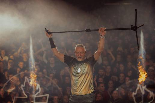 Thompson zapjevao u &Scaron;irokom Brijegu: Hrvatske zastave, HOS simboli, evo kako je bilo