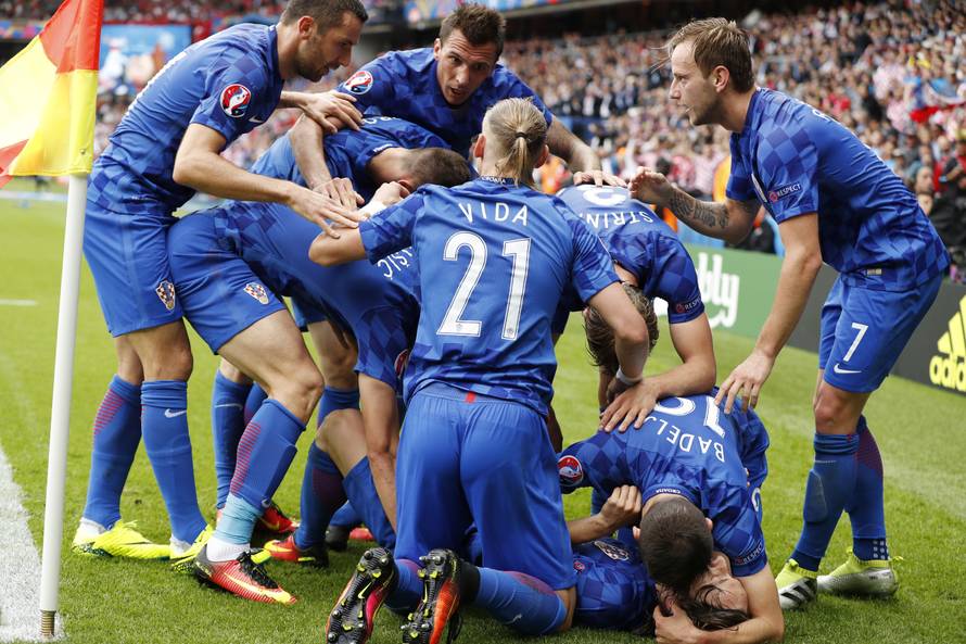 Turkey v Croatia - EURO 2016 - Group D