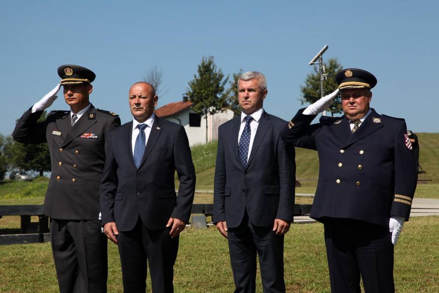 Hrvatska Kostajnica: ObiljeÅ¾avanje 28. obljetnice pogibije ratnog reportera Gordana Lederera