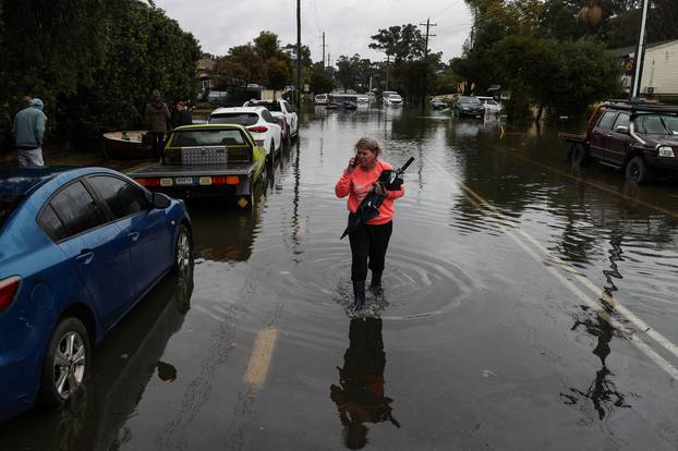 Flooding from heavy rains affects western suburbs in Sydney