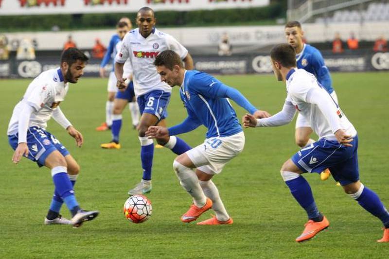 Dinamova dominacija u Splitu, Kalinić spasio Hajduk blamaže