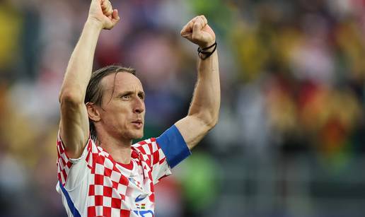 Luka Modri&cacute; dobio poziv zbog kojeg &cacute;e igrati nogomet i u 42.