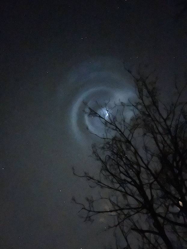 FOTOGALERIJA Wow, kakvi nevjerojatni prizori na nebu! 'Vidjeli smo plavičasto svjetlo'