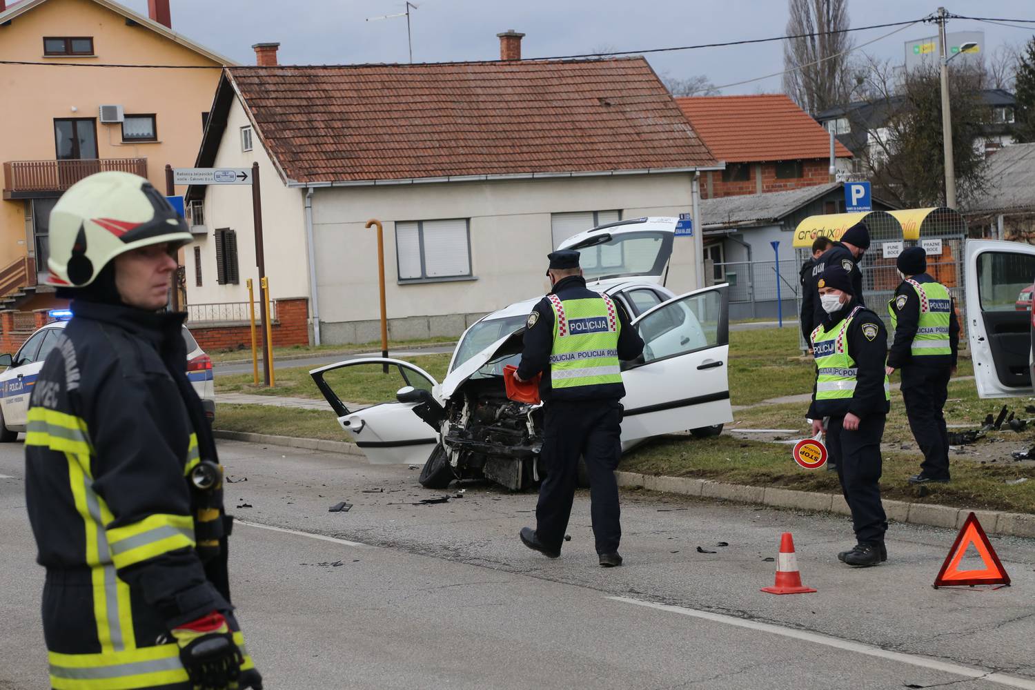 Strašan sudar u Čakovcu: Rezali lim da izvuku ozlijeđene iz auta