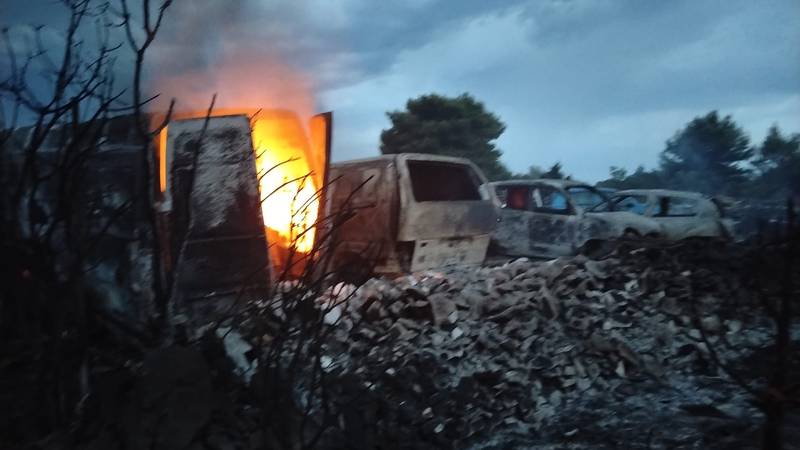 Nakon sedam dana konačno ugašen požar u Žednome na Čiovu, vatru izazvao grom