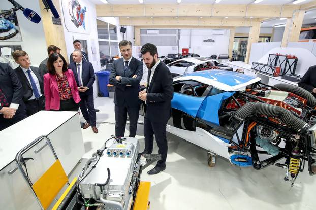 Zagreb: Premijer PlenkoviÃ¦ posjetio Rimac automobile