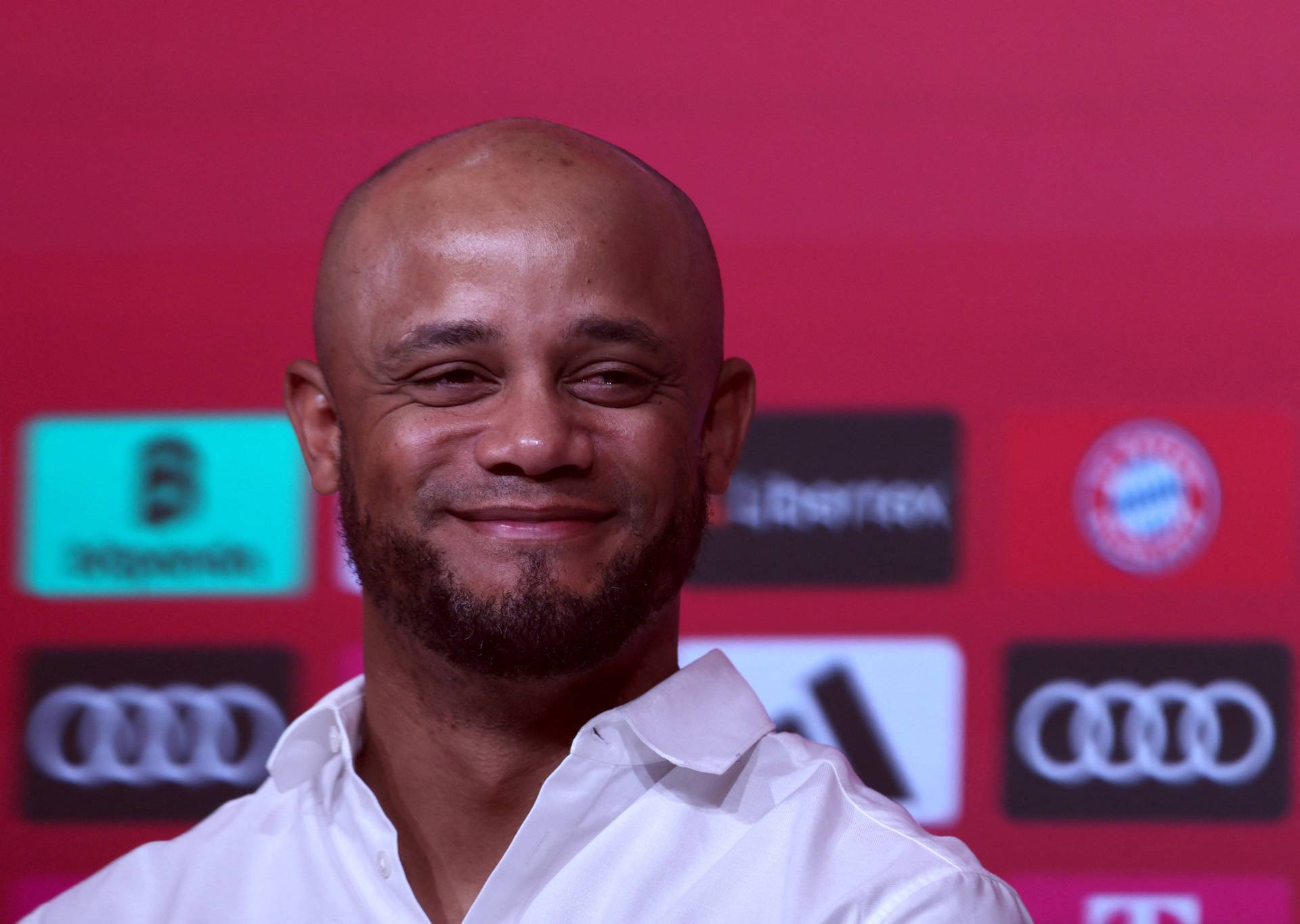 Bayern Munich present new coach Vincent Kompany