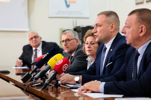 Zagreb: Izvanredna konferencija za medije na kojoj je potvr&dstrok;en slu&ccaron;aj bedrenice