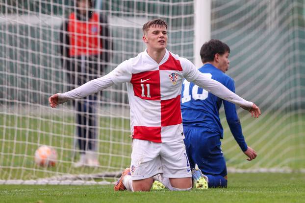 Zagreb: Utkamica u-19 Hrvatska-Srbija