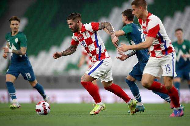 Doha: Prijateljska nogometna utakmica Hrvatska - Slovenija
