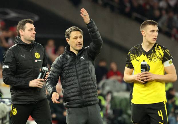 Bundesliga - VfB Stuttgart v Borussia Dortmund