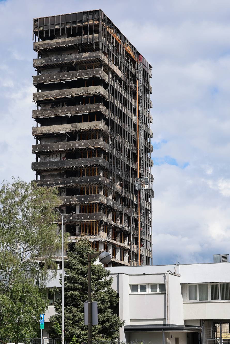 Zagreb: Nastavljeno rušenje  Vjesnika 
