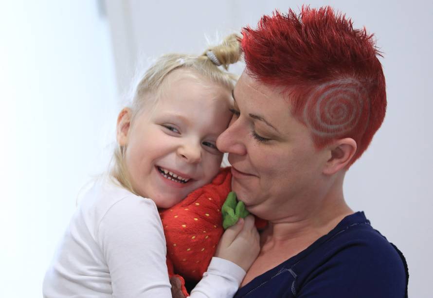 Od Mile za Noru: 'Ne možemo vjerovati, ovo je stvarno čudo!'