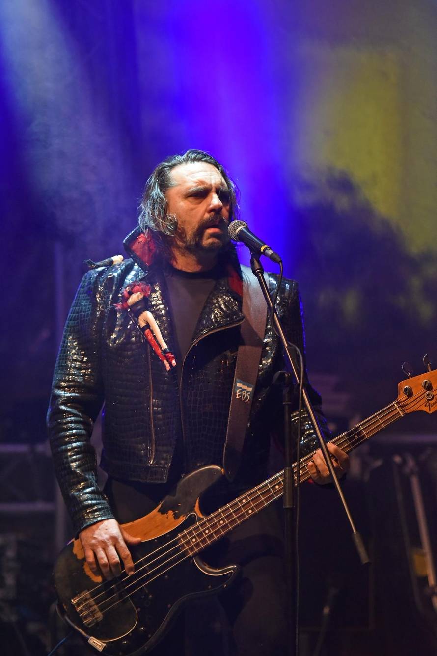 Mrle o Mani: 'Nije bilo love, dva mjeseca smo spavali na podu'