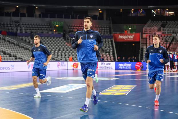 Zagreb: Zagrijavanje igrača na IHF Svjetskom rukometnom prvenstvu 2025., Slovenija - Kuba