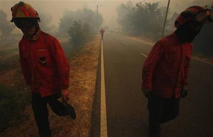 Portugal: S požarom se borilo 254 vatrogasca, jedan stradao