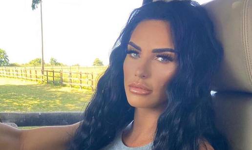 Katie Price otkrila traume zbog kojih ne vjeruje muškarcima: Silovao me, imala sam 7 godina