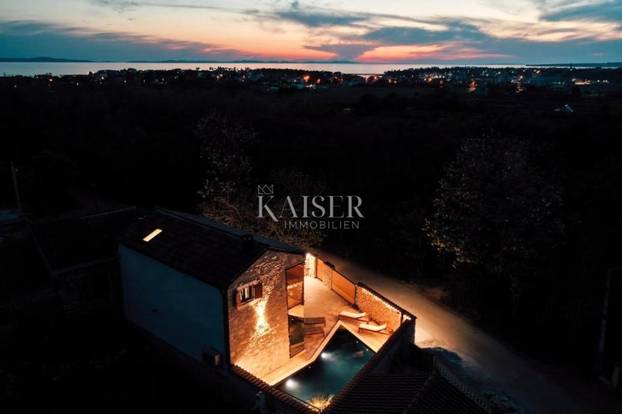 FOTO Ova vila sagrađena od kamena starog 120 godina, a cijena je prava sitnica