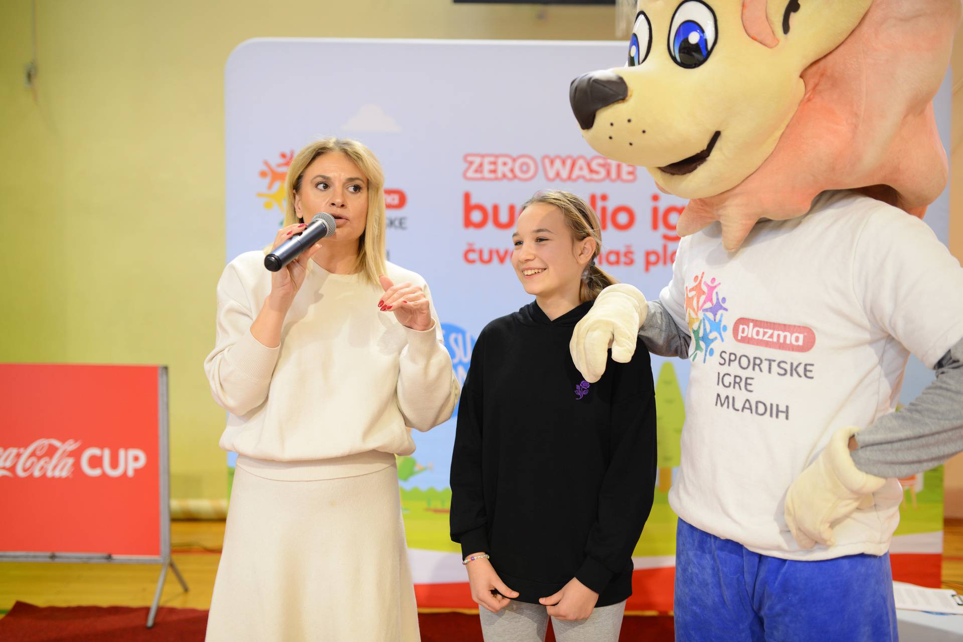 U Karlovcu počela 28. sezona Sportskih igara mladih, djeca se natjecala razvrstavajući otpad