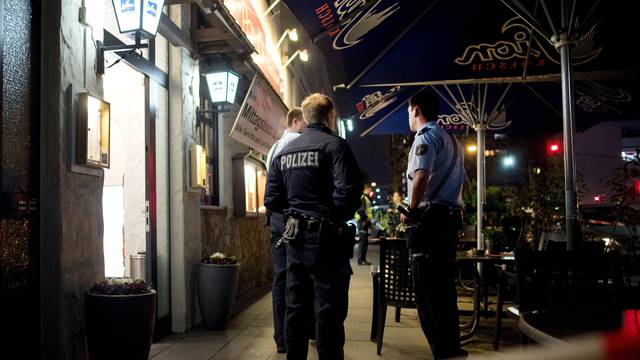 Two dead bodies in restaurant in Cologne