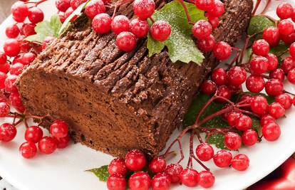 Božićni panj - čokoladna torta koja osvaja i tako lako sprema